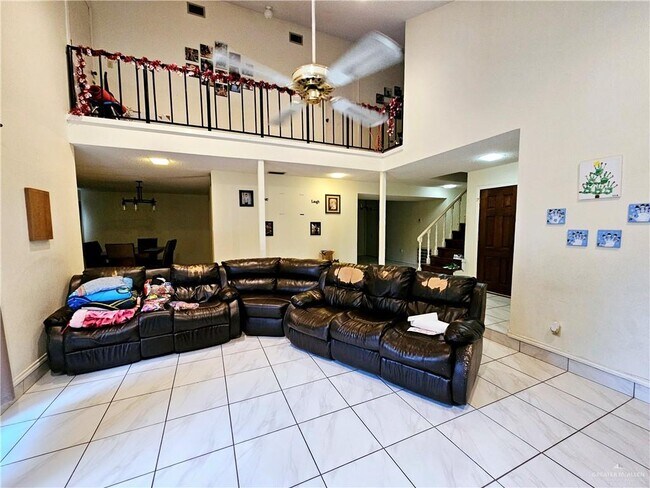 Building Photo - 3116 S Casa Linda St