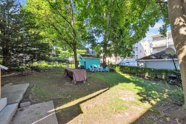 Building Photo - 31 Champney St