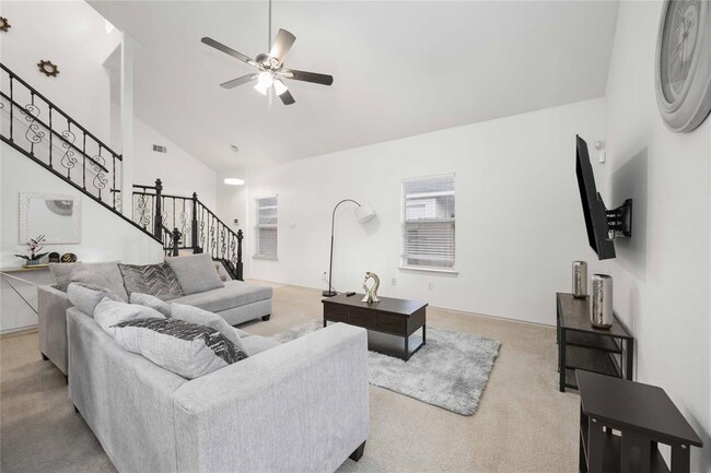 Foto del edificio - 5767 Wandering Creek Dr