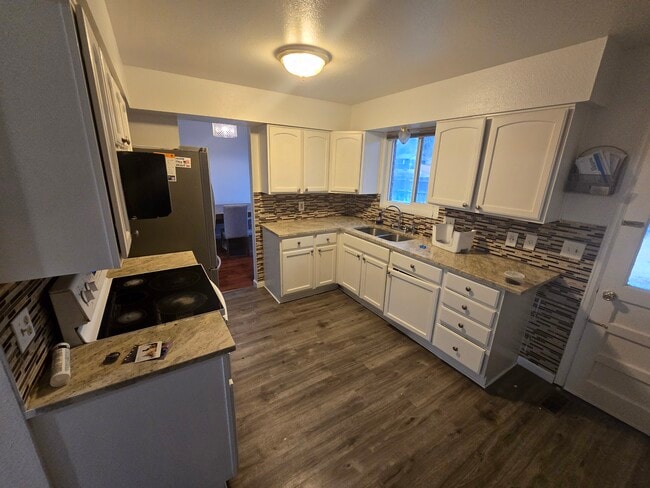 Photo - 1949 S Mobile St House