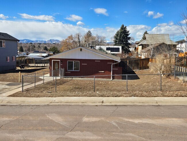 Photo - 61-65 S Quitman Apartment