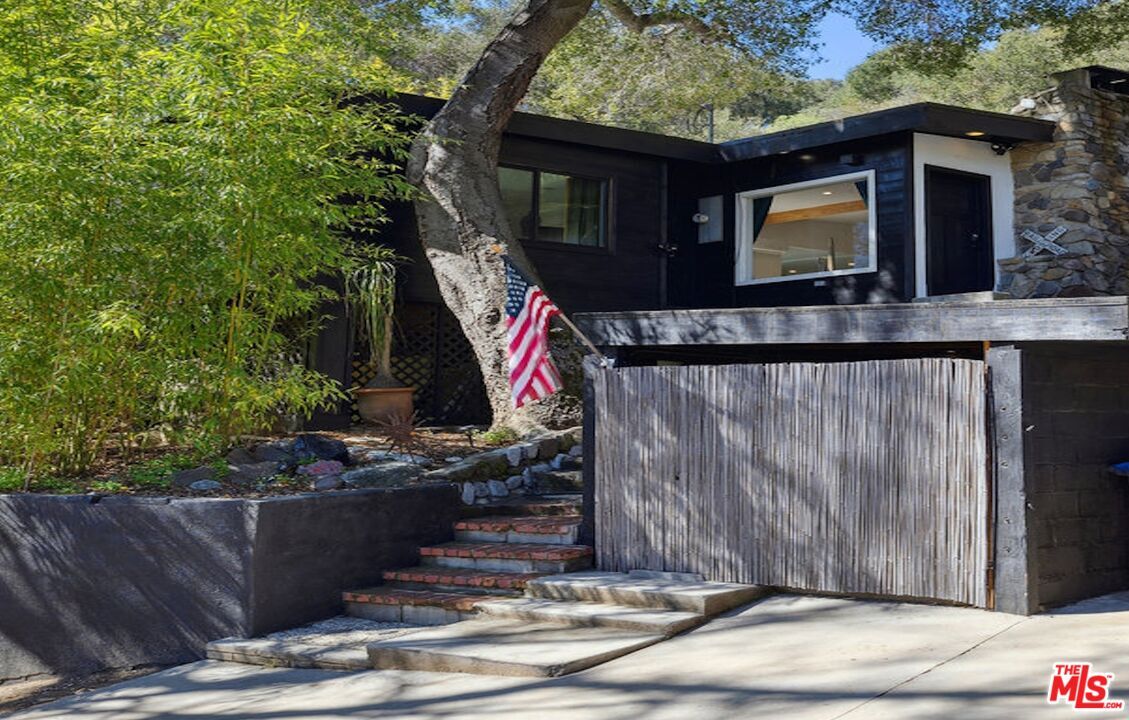 Foto principal - 583 California Trail