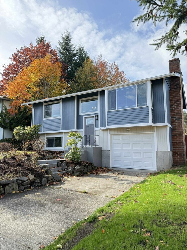 Building Photo - 5036 N Frace Ave