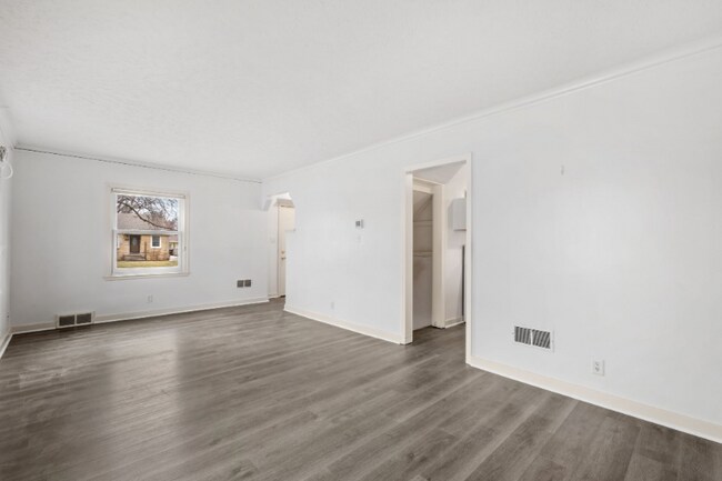 Foto del edificio - 1936 N Park Ave