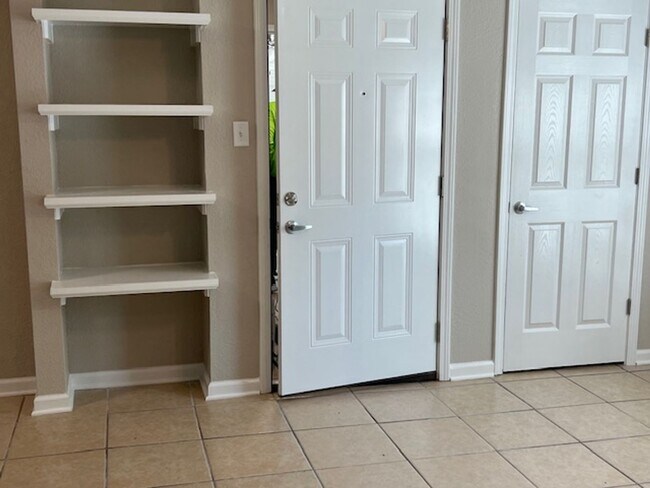 Foto del interior - Bowmanor Garden Apartments