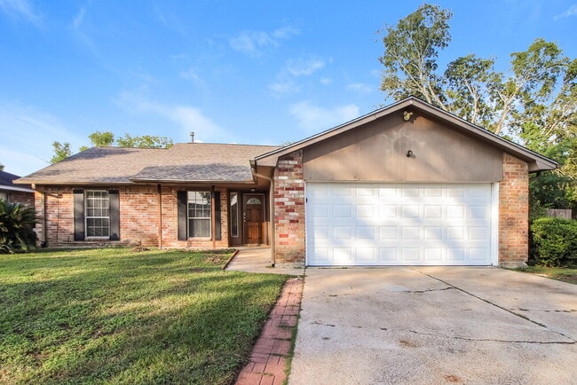 Building Photo - 15102 4 Winds Dr