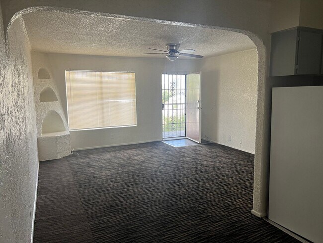 Foto del edificio - Affordable 2 Bedroom Condo in Central Las ...