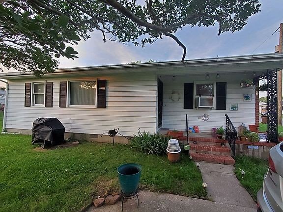 Foto del edificio - 739 Rosemont Ave