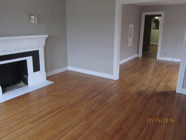 Photo - Nice Duplex for Rent close to Midtown - Pl... House