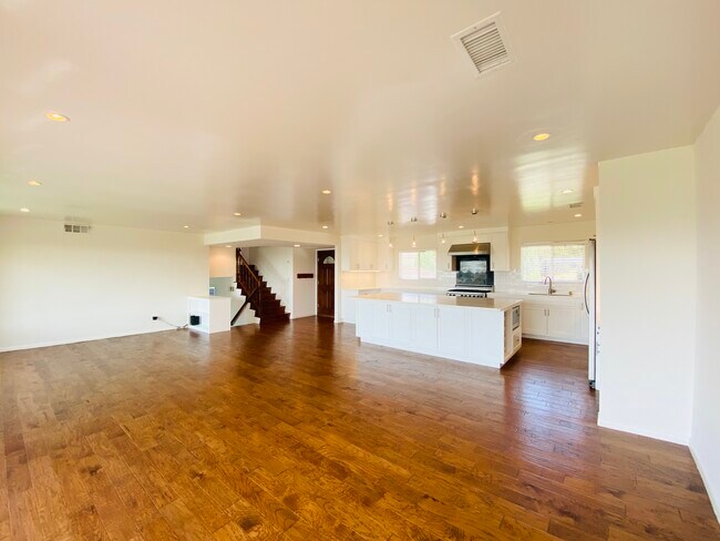 Building Photo - 2906 Rodin Pl