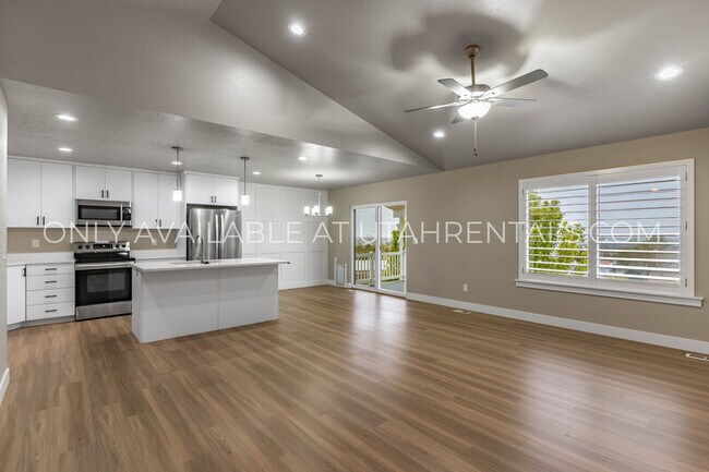 Foto del edificio - 4143 N Fairfield Dr