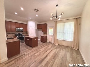 Building Photo - 5819 Akin Pl