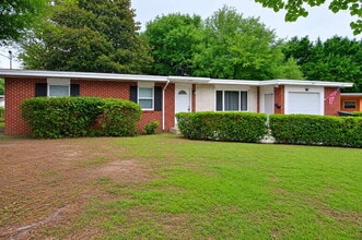 Building Photo - 3875 Arbutus Dr
