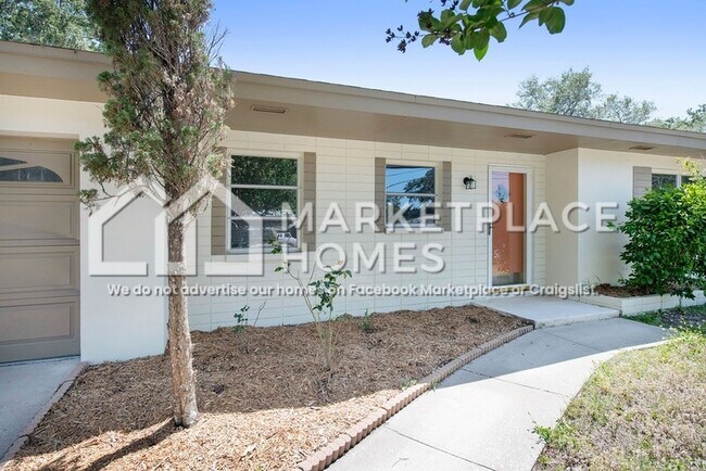 Building Photo - 1121 Mary Jane Ln
