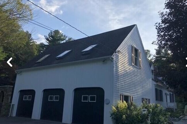 Building Photo - 176 North St
