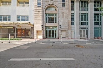 Building Photo - 111 E Flagler St