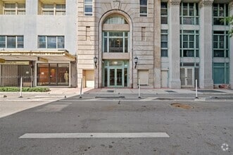 Building Photo - 111 E Flagler St