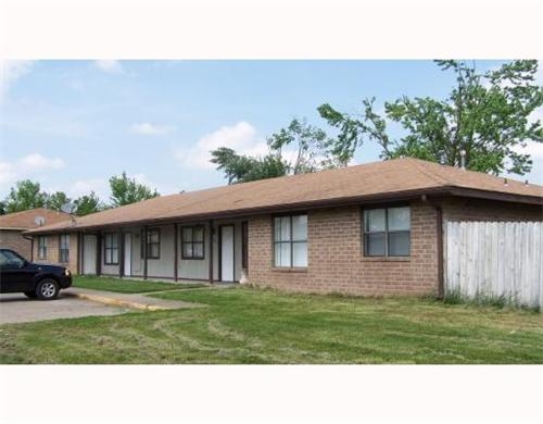 Primary Photo - 1065-1071 Hendrix St
