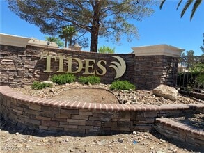 Building Photo - 3627 Water Song Dr