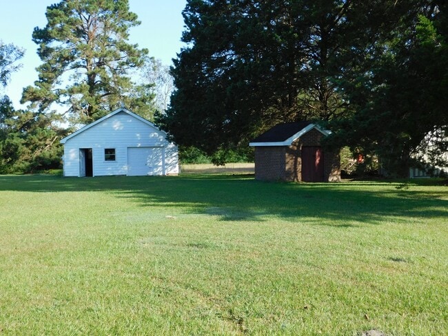 Building Photo - 150 Arrington Rd