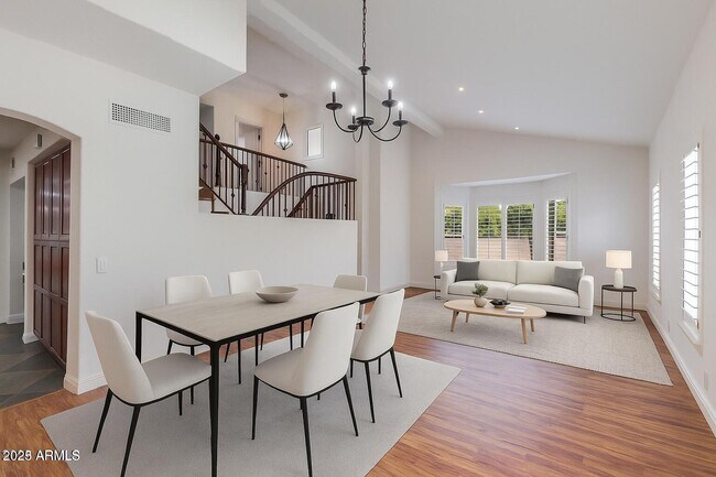 Foto del edificio - 5513 E Grovers Ave