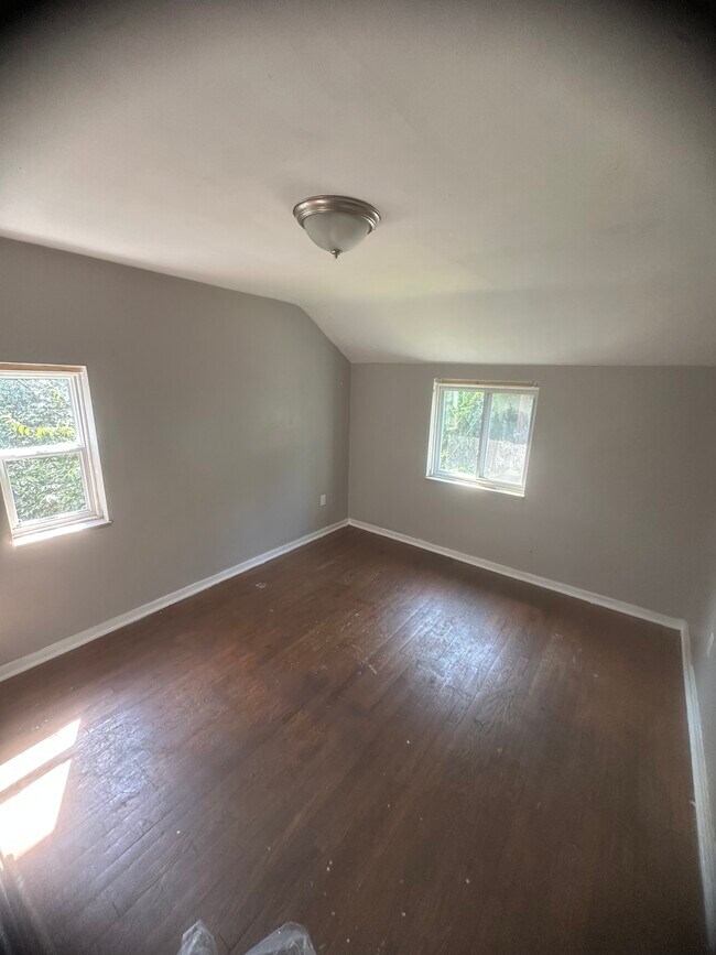 Building Photo - 1021 Orchard Ct