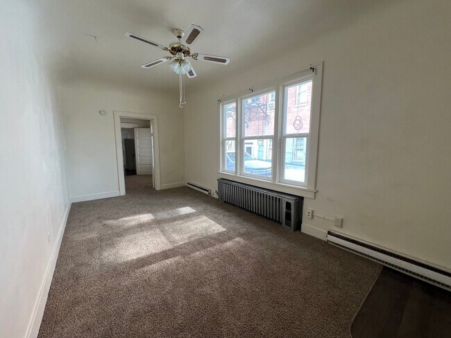 Foto del edificio - 650-652 W Lander St