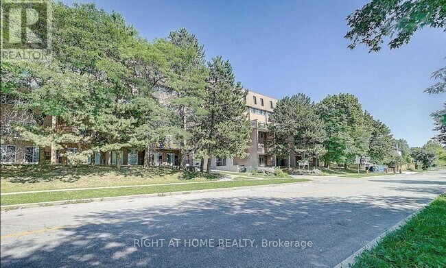 Photo du bâtiment - 165 Cherokee Blvd
