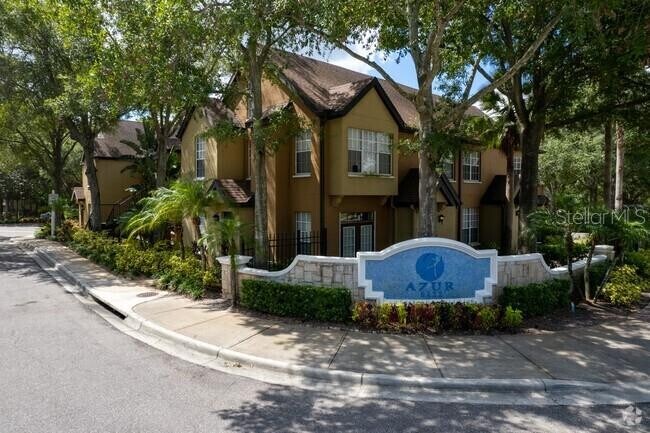 Foto del edificio - 6312 Raleigh St