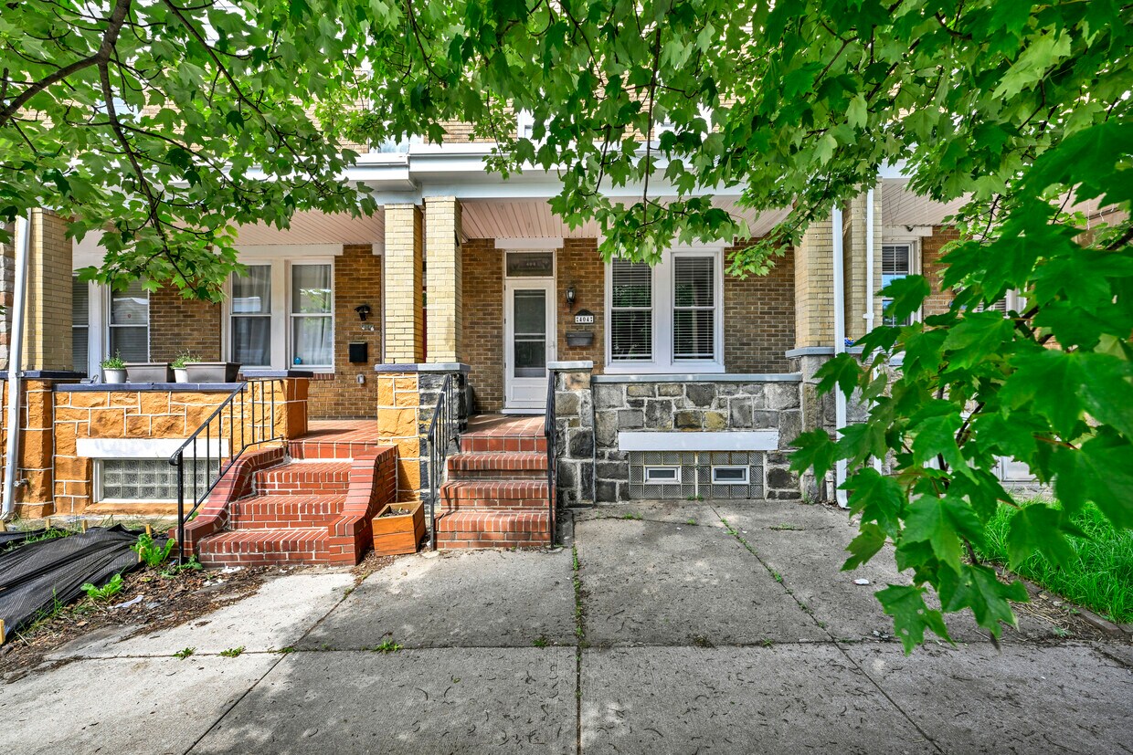 Primary Photo - 404 Cornwall St