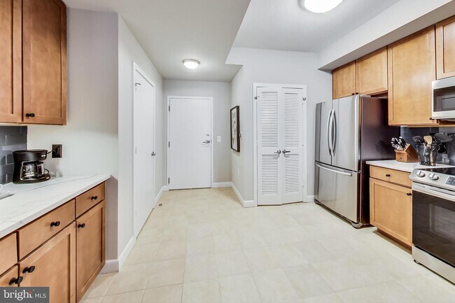 Foto del edificio - 400 Massachusetts Ave NW