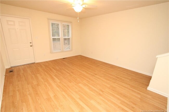 Foto del edificio - 6124 Deerwood Pl