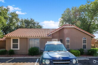 Building Photo - 7040 W Olive Ave