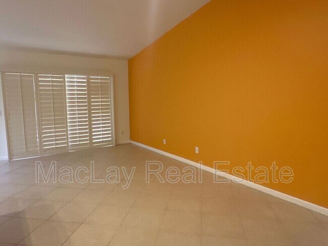 Foto del edificio - 9005 E Copper Valley Ln