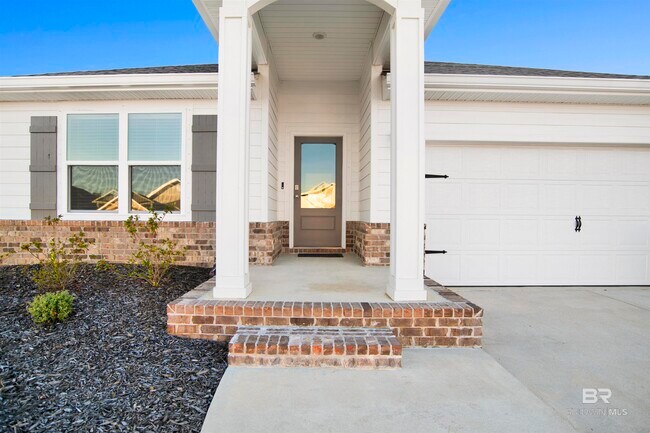 Building Photo - 32038 Lyon Rd