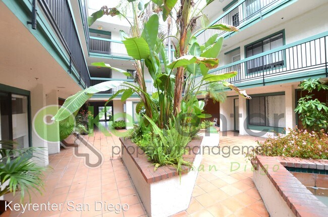 Building Photo - 2 br, 2 bath House - 5525 Shasta Lane #309