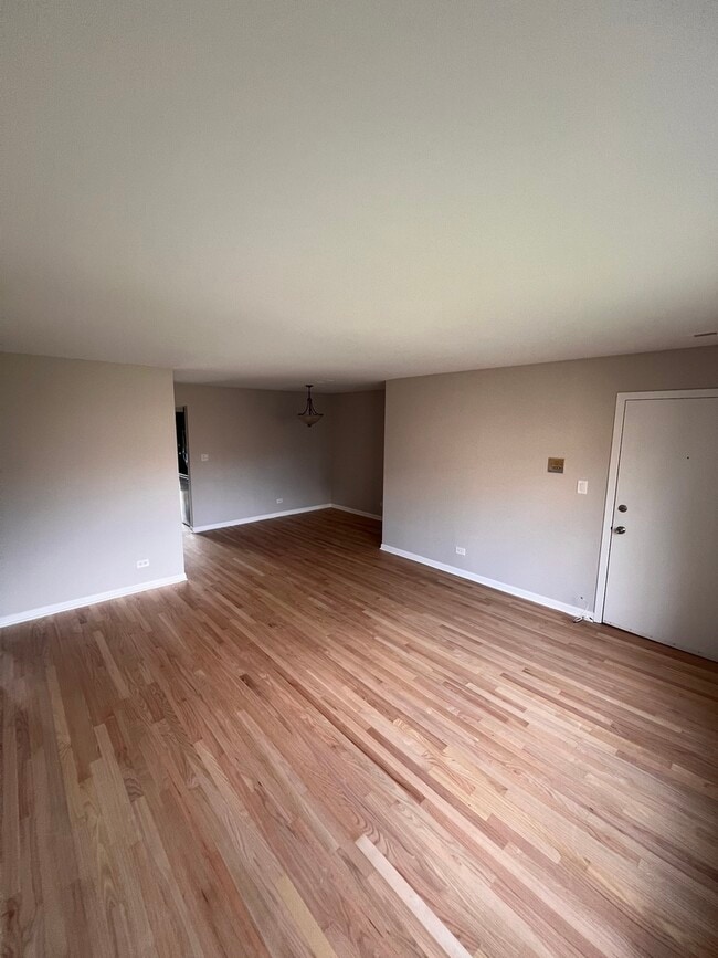 Building Photo - 9375 Hamilton Ct