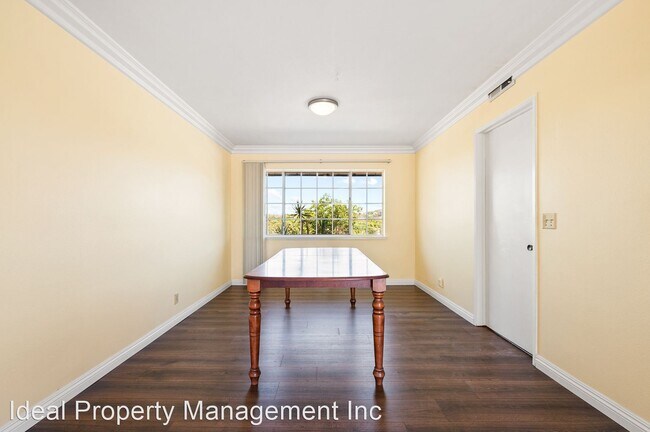 Building Photo - 5 br, 3 bath House - 1648 Acacia Hill