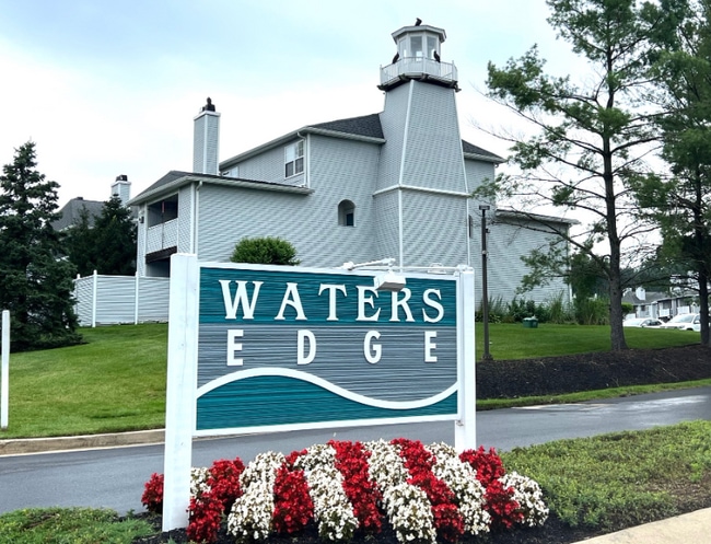 Building Photo - 408 Waters Edge Dr
