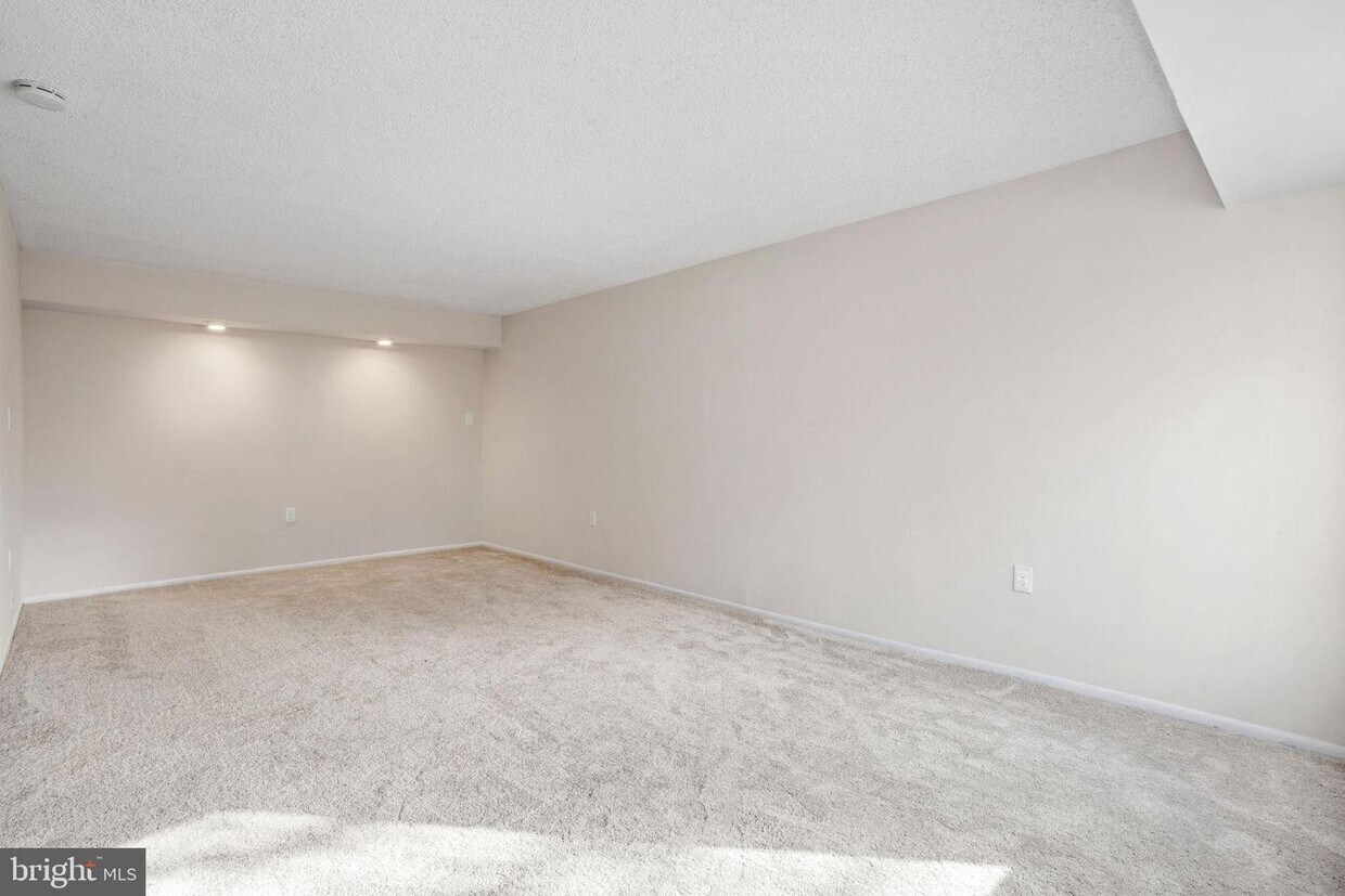 710 Timber Creek Rd, Lindenwold, NJ 08021 Townhome Rentals in