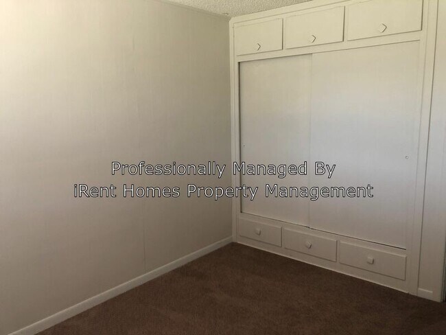 Building Photo - 2535 Princeton Ave