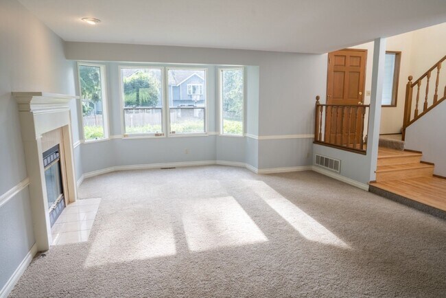 Building Photo - 4bd/2.5ba Sammamish Home