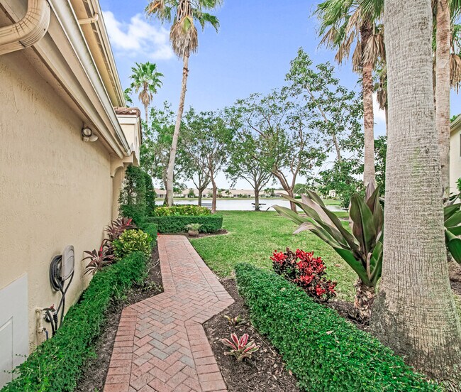 Building Photo - 9773 Bowline Dr