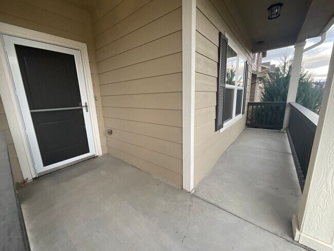 Building Photo - 3 Bedroom Home Available Near North Gate B...