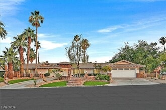 Building Photo - 3645 Forestcrest Dr