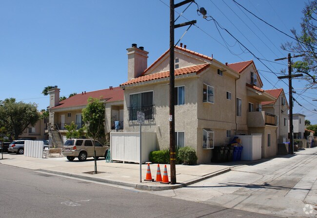Building Photo - Sea Holder Apartments
