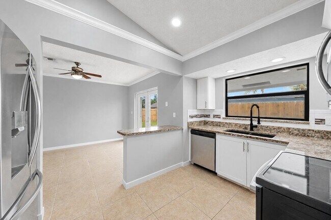 Foto del edificio - 3962 Winfield Rd