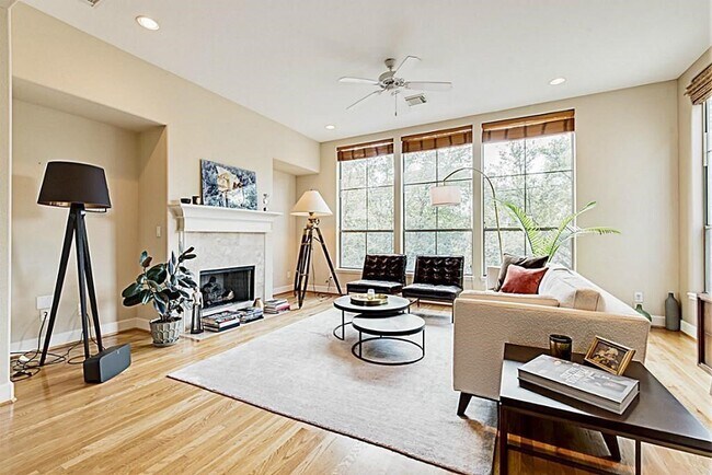 Foto del edificio - 5422 Lillian St