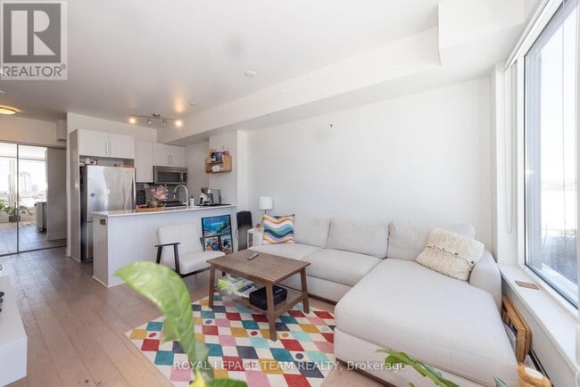 Photo du bâtiment - 485 Richmond Rd