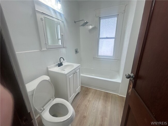 Foto del edificio - 411 Cambridge Ave